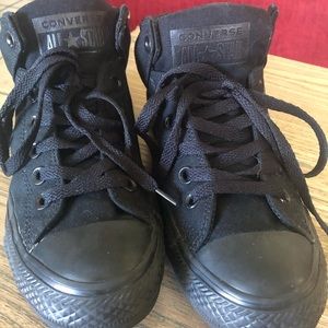 Women’s mid top converse